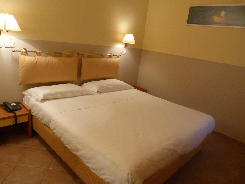 Hotel La Vedetta Livorno Exterior photo